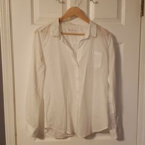 Lilly Pulitzer light weight shirt